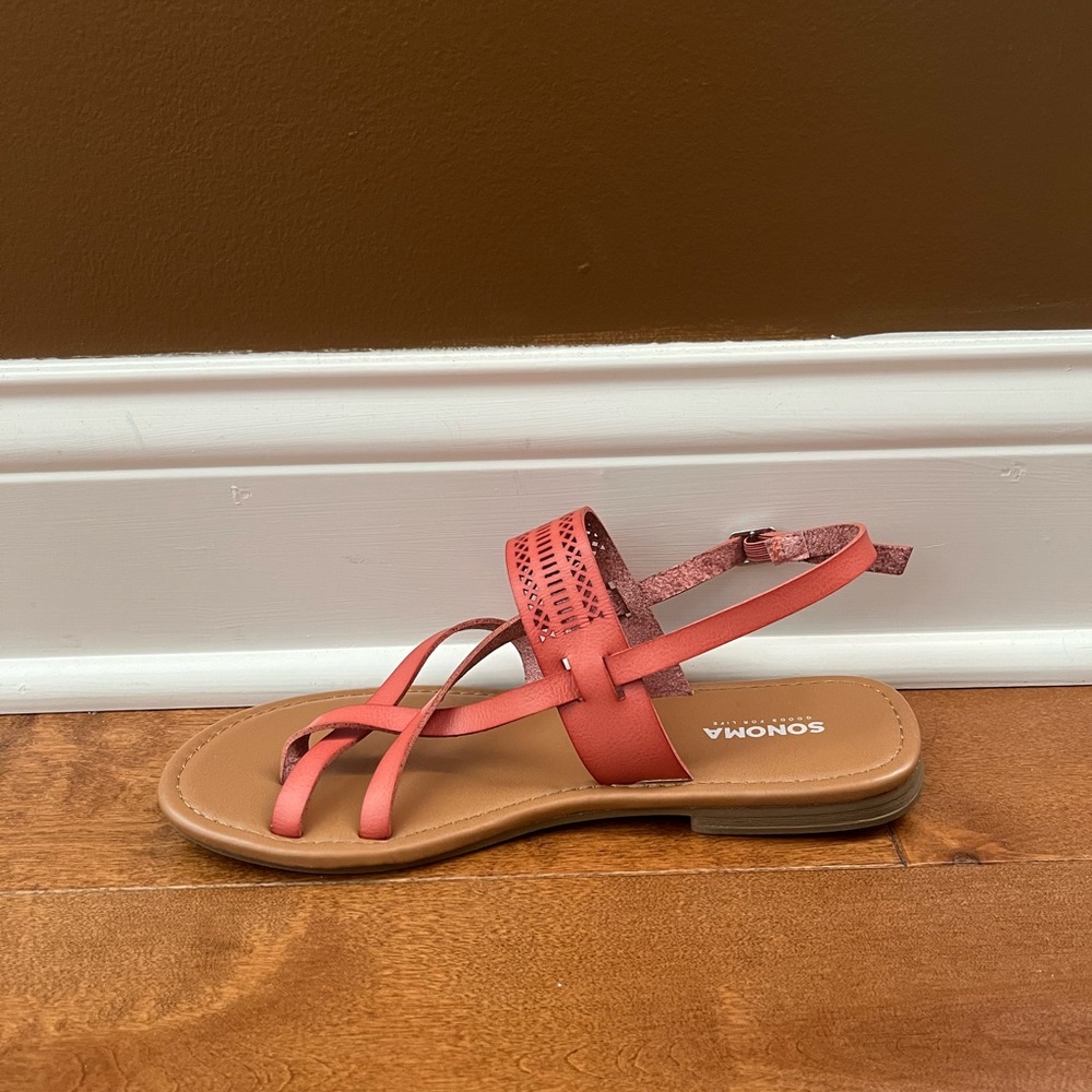 Women’s Sonoma Sandals Size 8